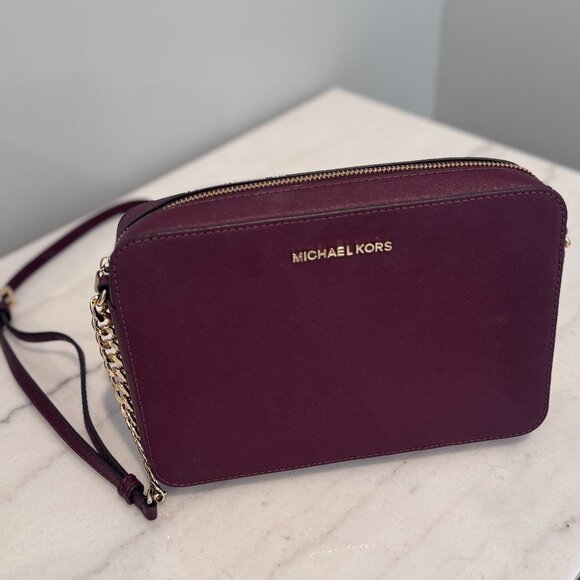 Michael Kors Jet Set Travel Crossbody Bag Plum/Burgundy Gold